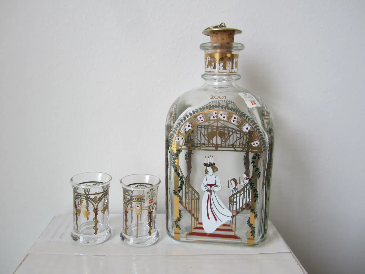 Billede 3 - Holmegaard juleflaske 2001 + 2 glas