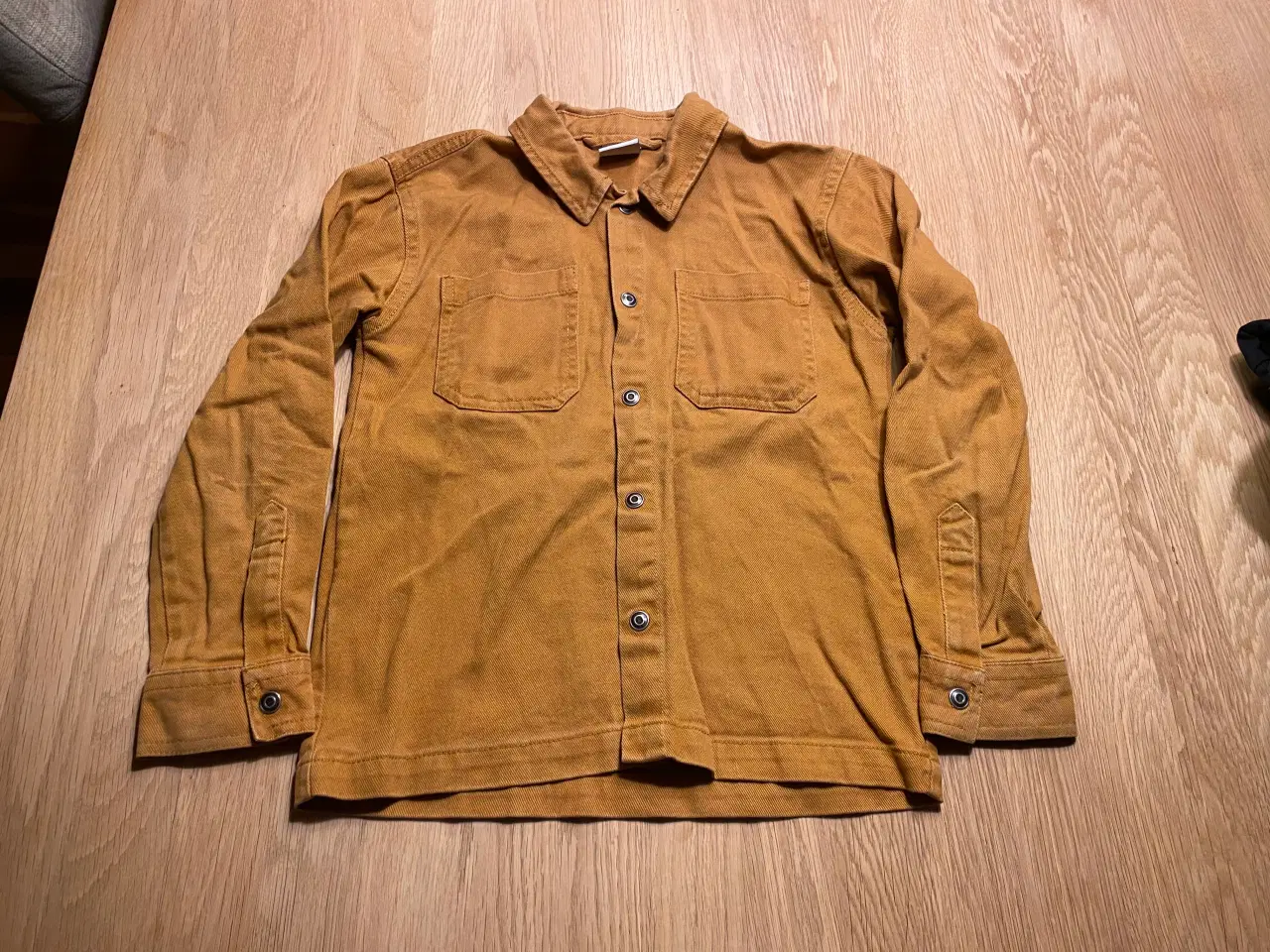 Billede 12 - Cowboybukser, bluser, tshirt   Str. 122