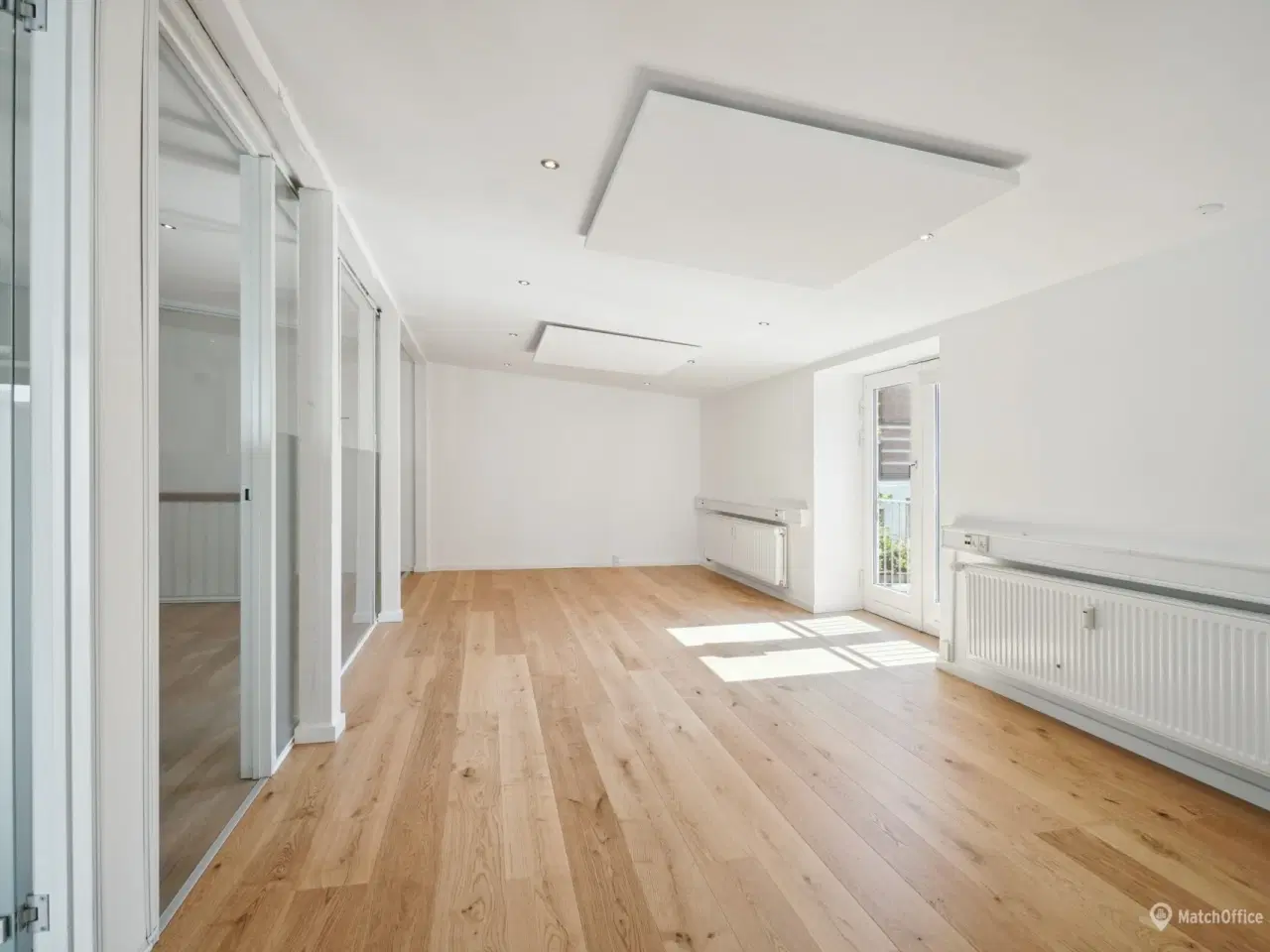 Billede 7 - Nyistandsat værkstedskontor på Jagtvej med parkering