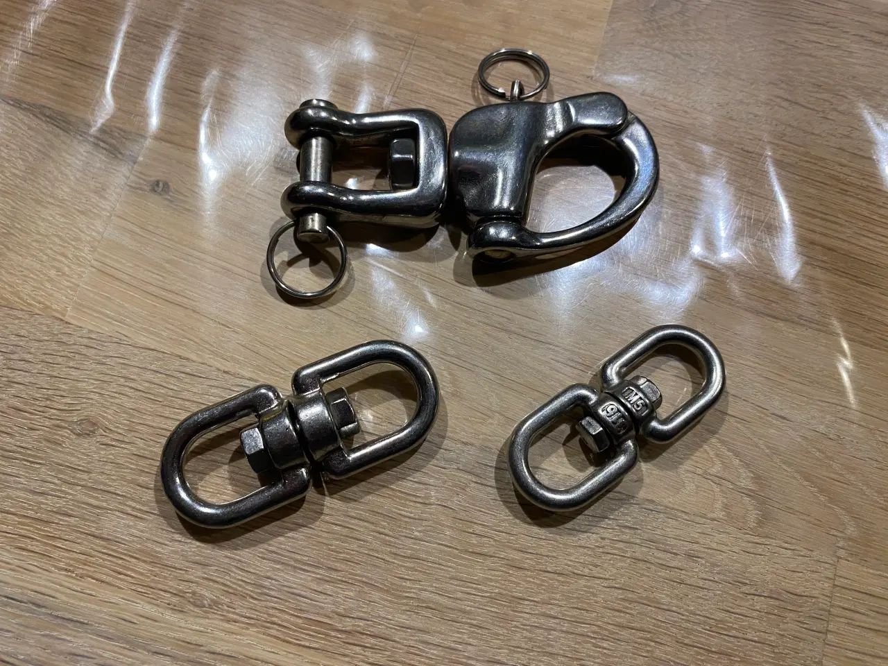 Billede 1 - Skødekrog og svirvler