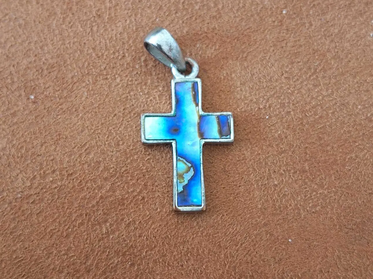 Billede 1 - Kors med perlemor 