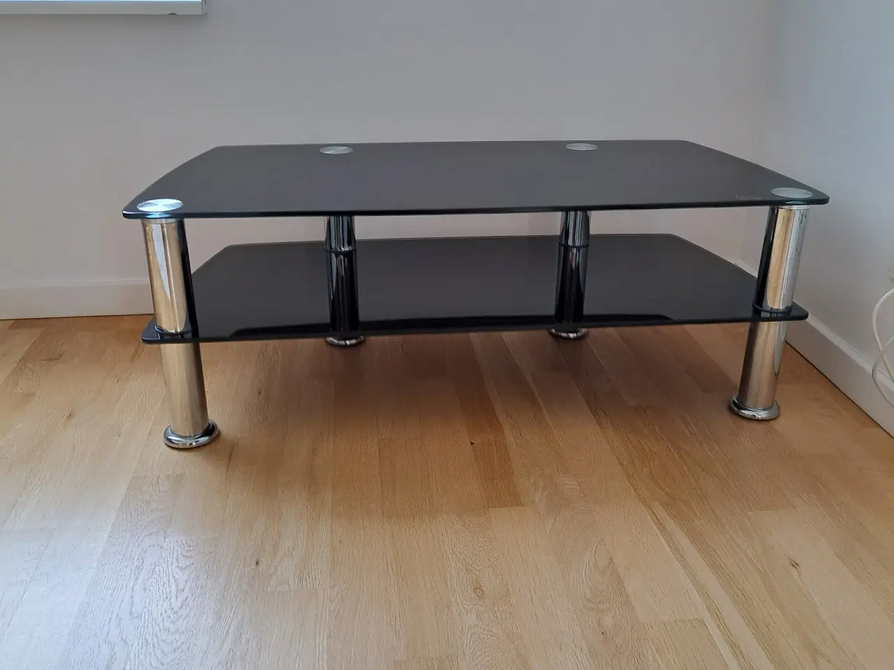 Billede 1 - Fjernsynsbord glas m. 2 hylder