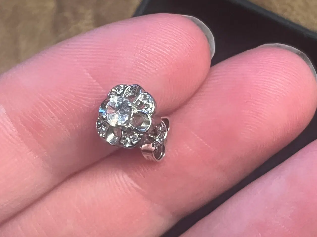 Billede 4 - 925 sterling sølv ørestikkere med diamanter