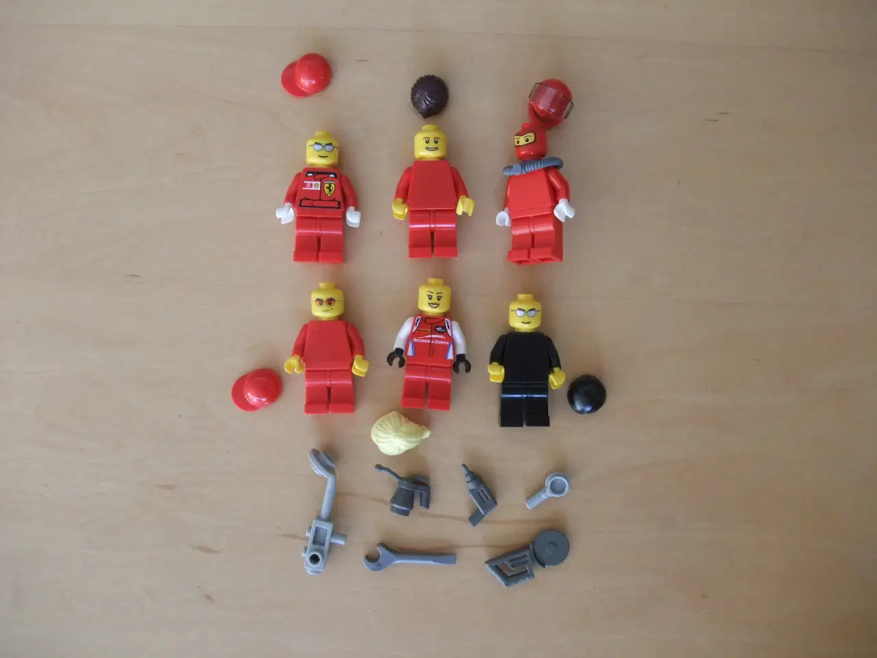 Billede 4 - Lego Ferrari Figurer+Tilbehør