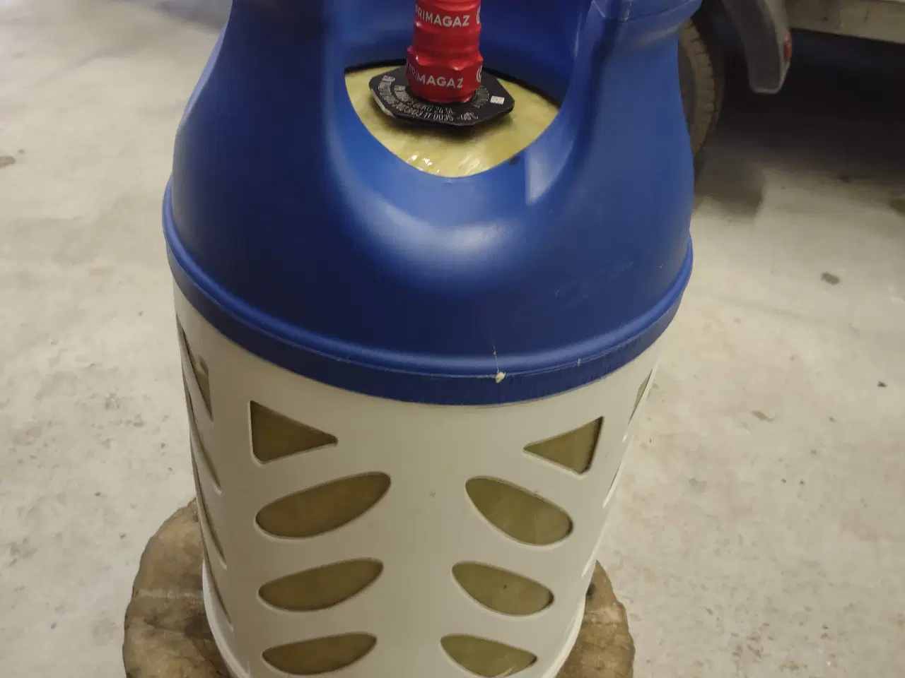 Billede 1 - Gasflaske Fyldt og plomberet.