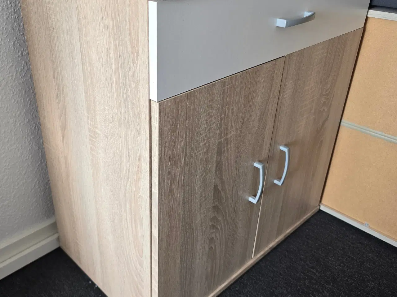Billede 8 - Skrivebord, kommoder, TV bord, vitrine