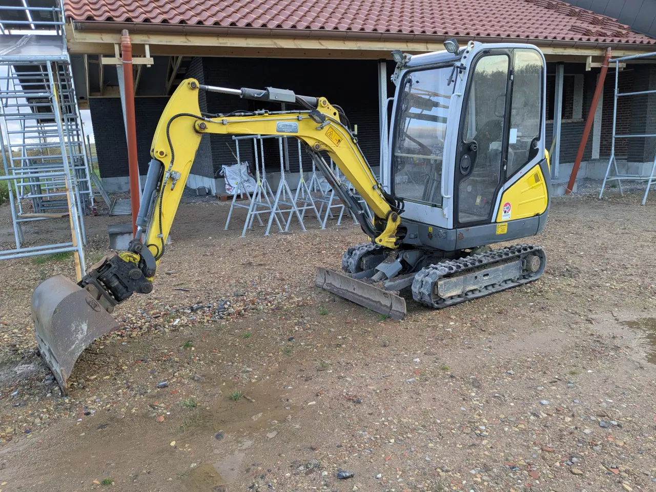 Billede 1 - minigraver 2 Tons, seriøst bud modtages