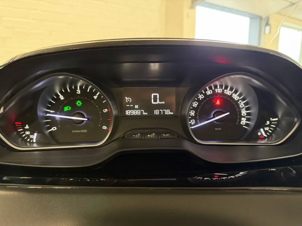 Billede 14 - Peugeot 208 1,5 BlueHDi Signature Sky 100HK 5d