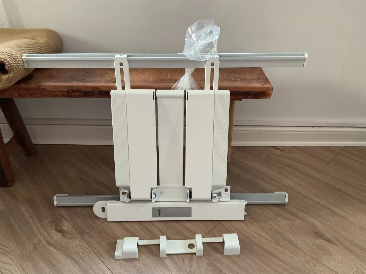 Billede 3 - Vogels TV ophæng