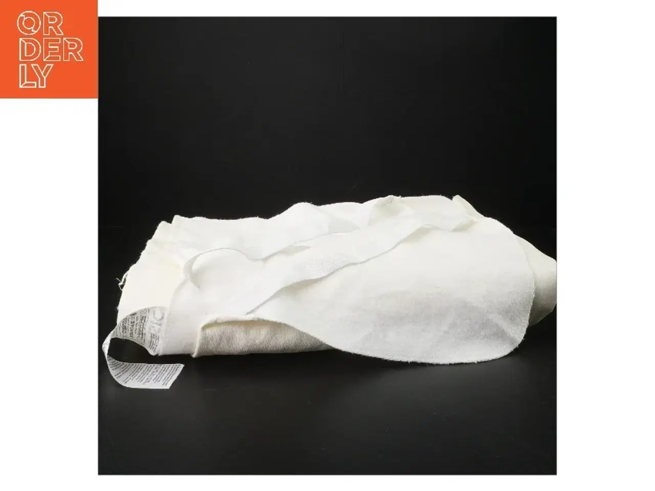 Billede 3 - Hvidt sengetøj fra Basic (str. 190 x. 135 cm)