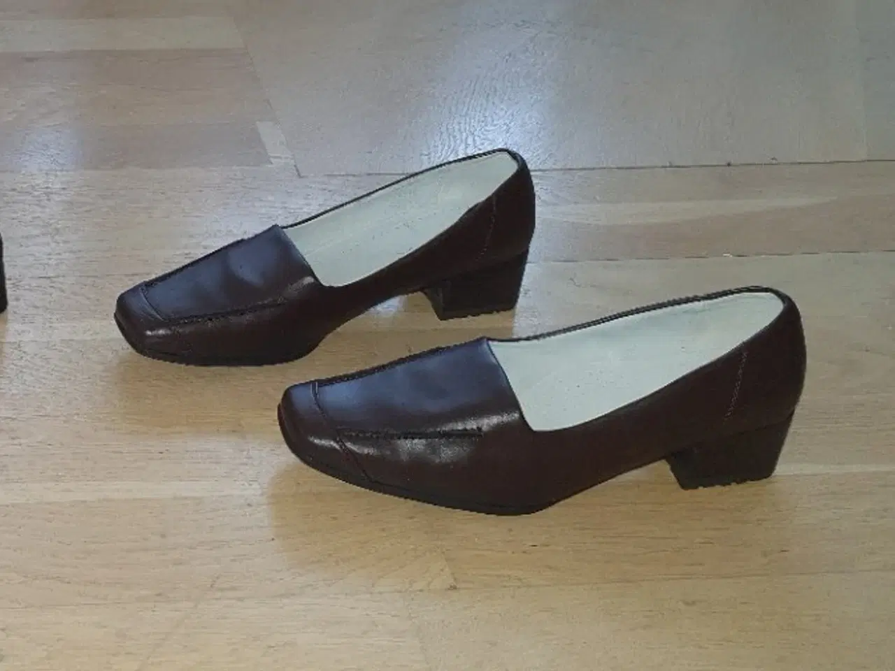 Billede 2 - Damesko