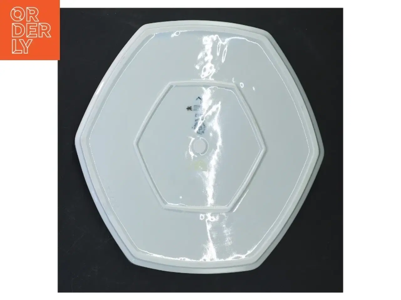 Billede 3 - Porcelænsfad med bladmotiv fra Royal Copenhagen (str. Ø 20 cm)