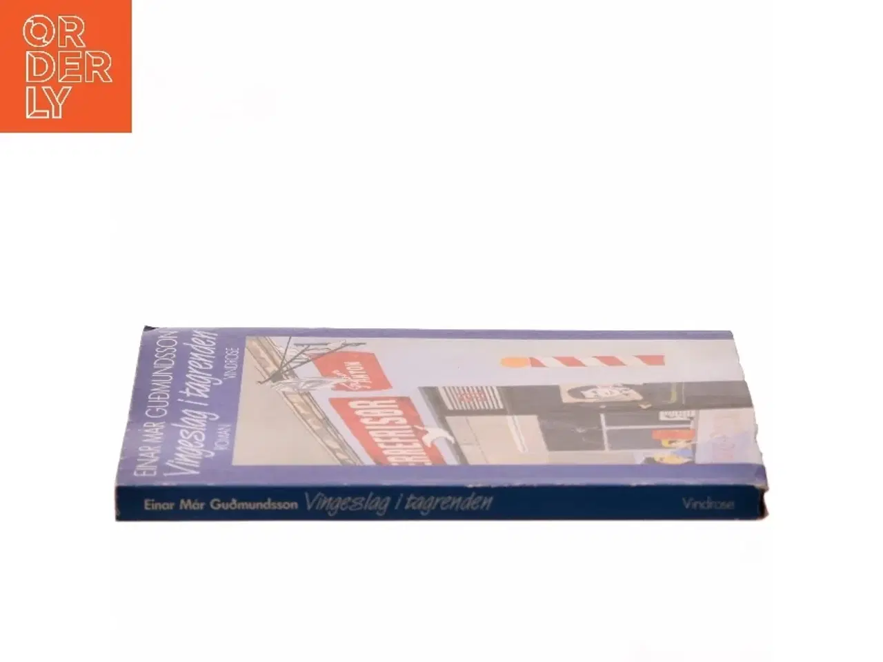 Billede 2 - Vingeslag i tagrenden af Einar Már Guðmundsson (Bog)