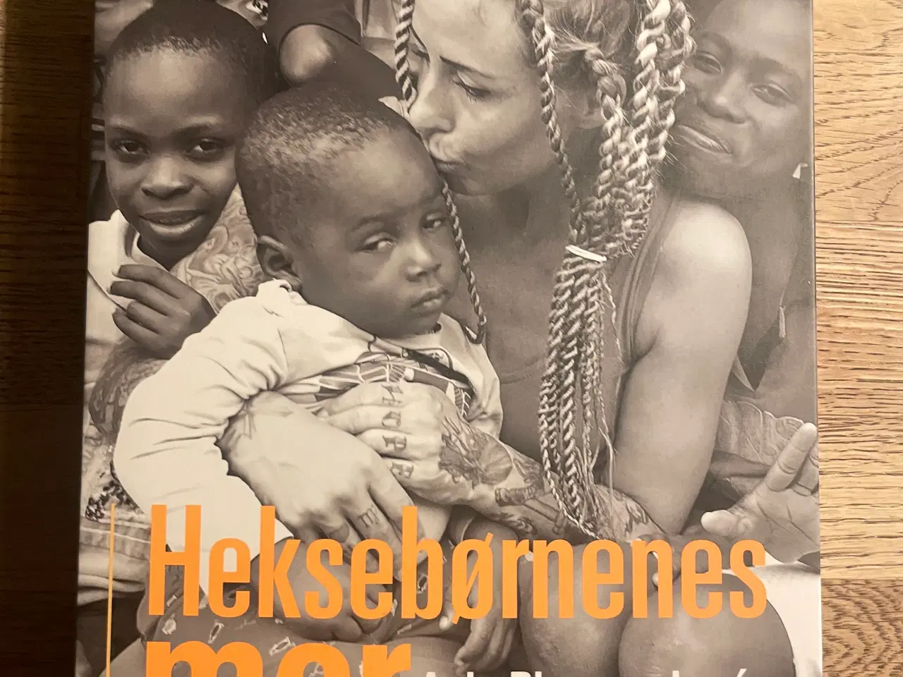 Billede 1 - Heksebørnenes mor, Anja Ringgren Lovén