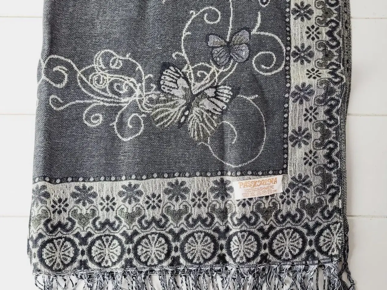 Billede 5 - ⭐️- Elegant og Blødt Pashmina Tørklæde - UBRUGT