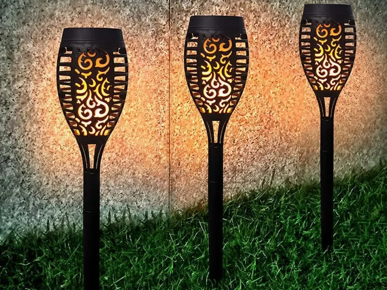Billede 1 - 5 stk. LED havelygte med flammende lys
