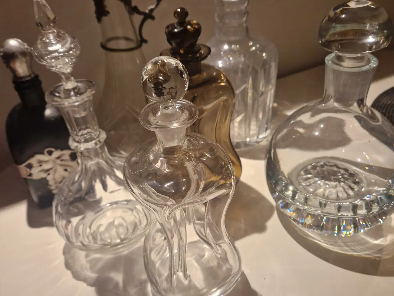 Billede 1 - Rigtig flotte og gamle karafler