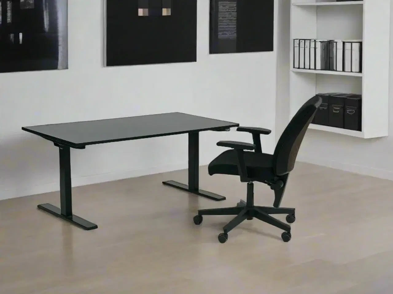Billede 2 - Hæve-/sænkebord 140x80 - Linak