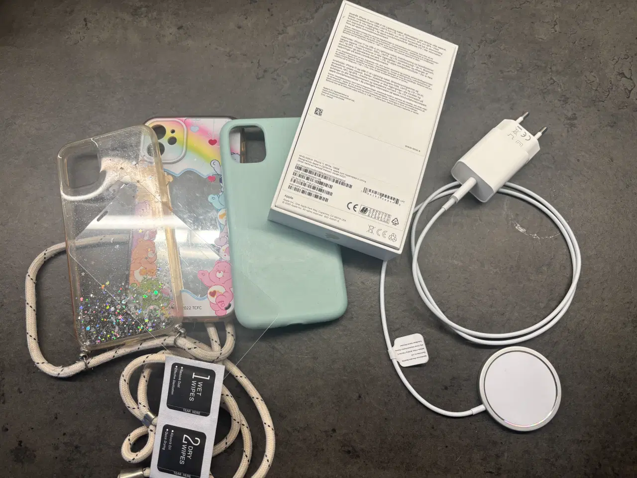 Billede 2 - iPhone 11 128gb inkl. tilbehør