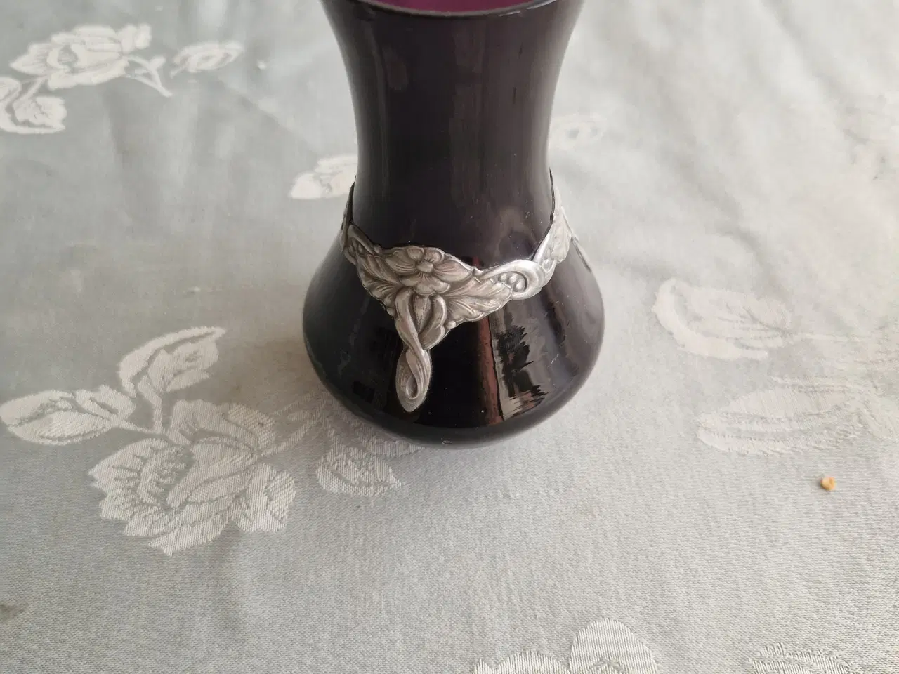 Billede 1 - Lilla skønvirke vase