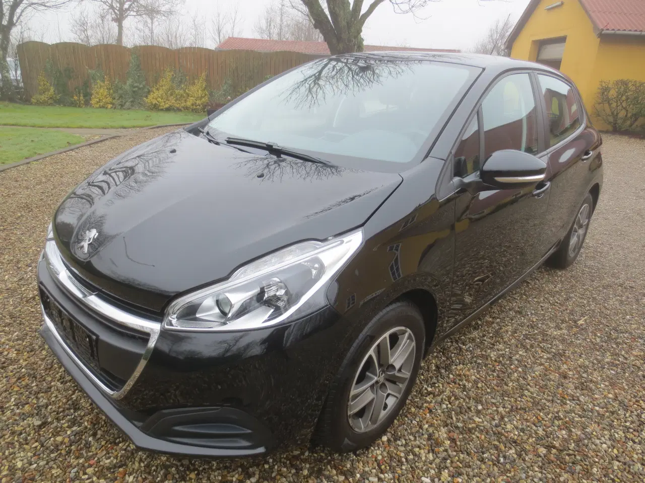 Billede 12 - Peugeot 208 1.2 i År 2015 Km 61000.