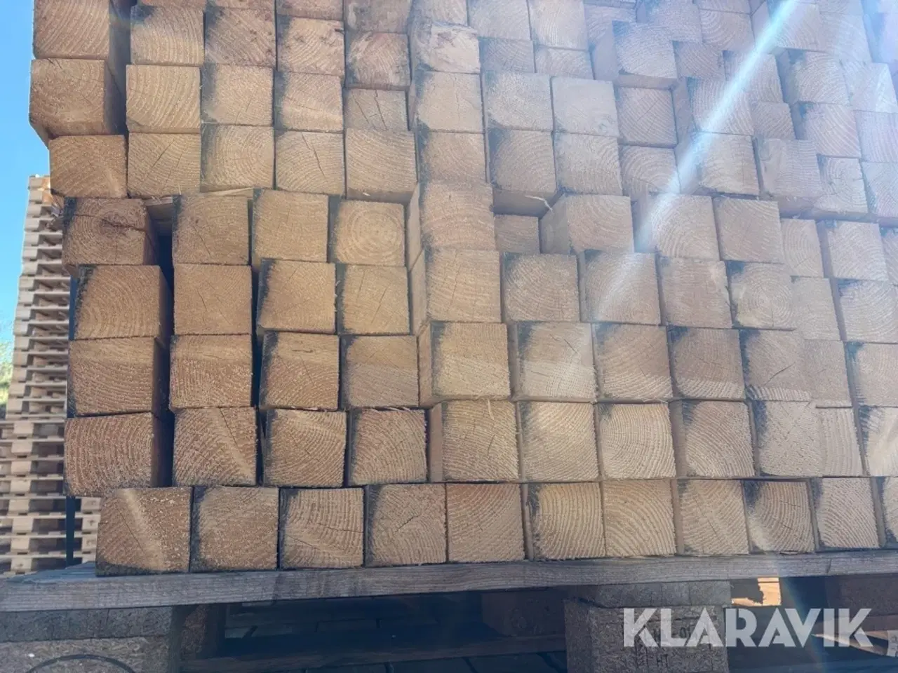 Billede 3 - Korte stolper / bjælker ca 300 styk