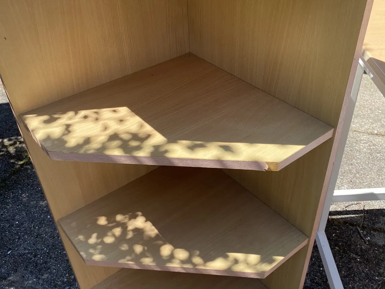 Billede 2 - computerbord- lille sidebord - lille hjørnereol