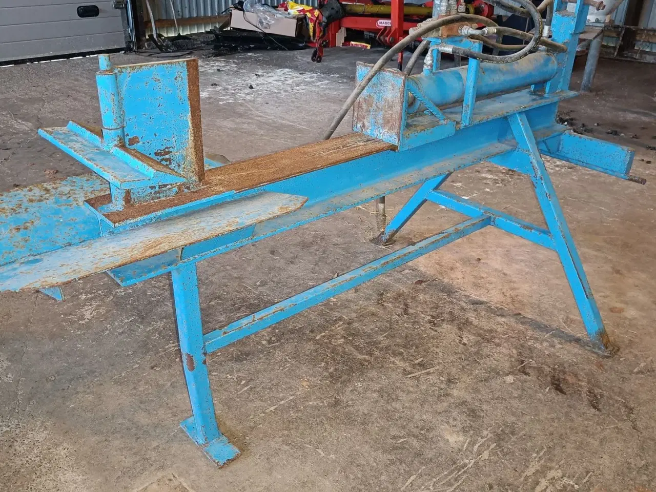 Billede 1 - - - - Brændekløver til traktor