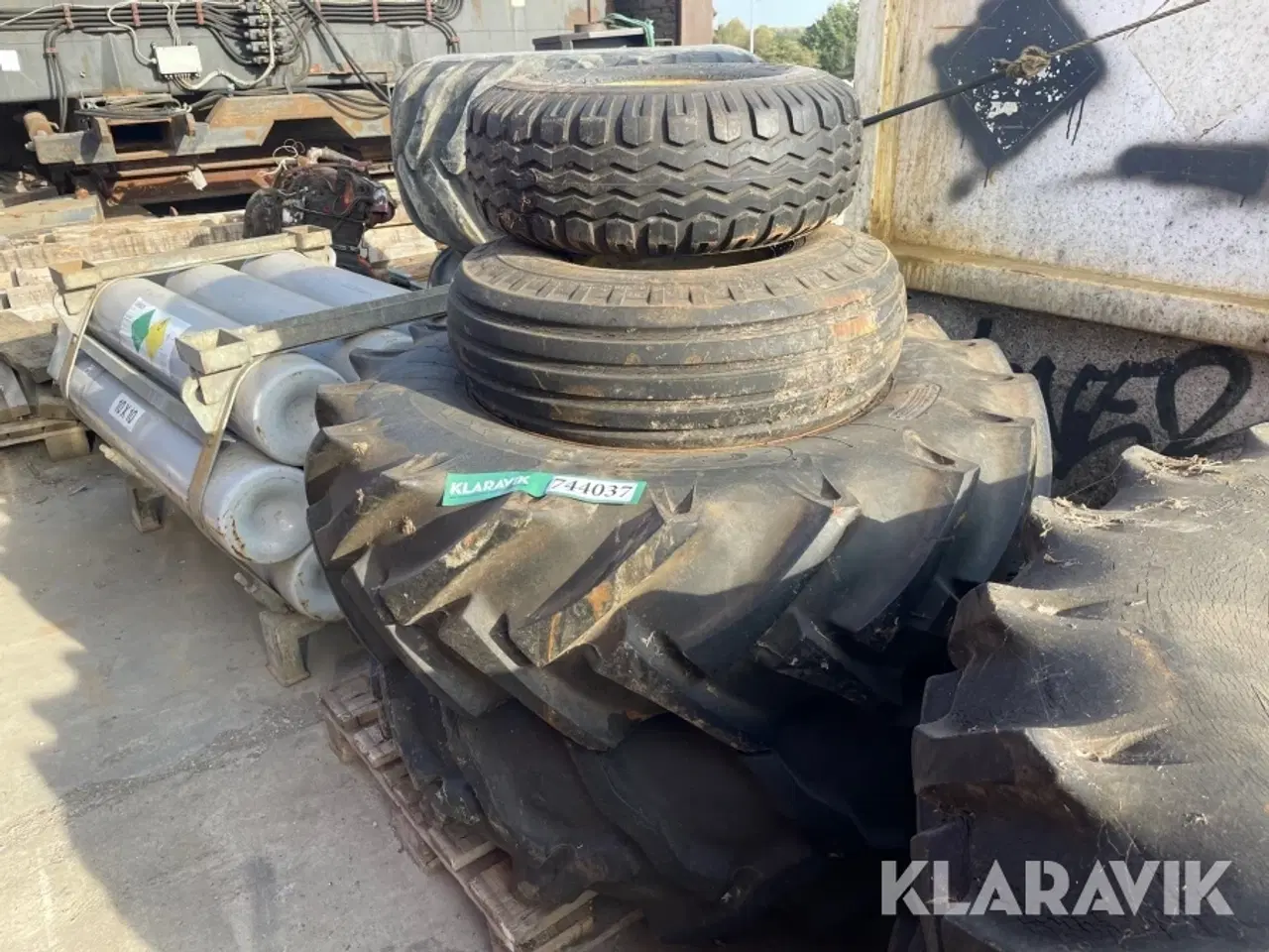 Billede 1 - Traktordæk Galaxy 14.9-26 3 styk