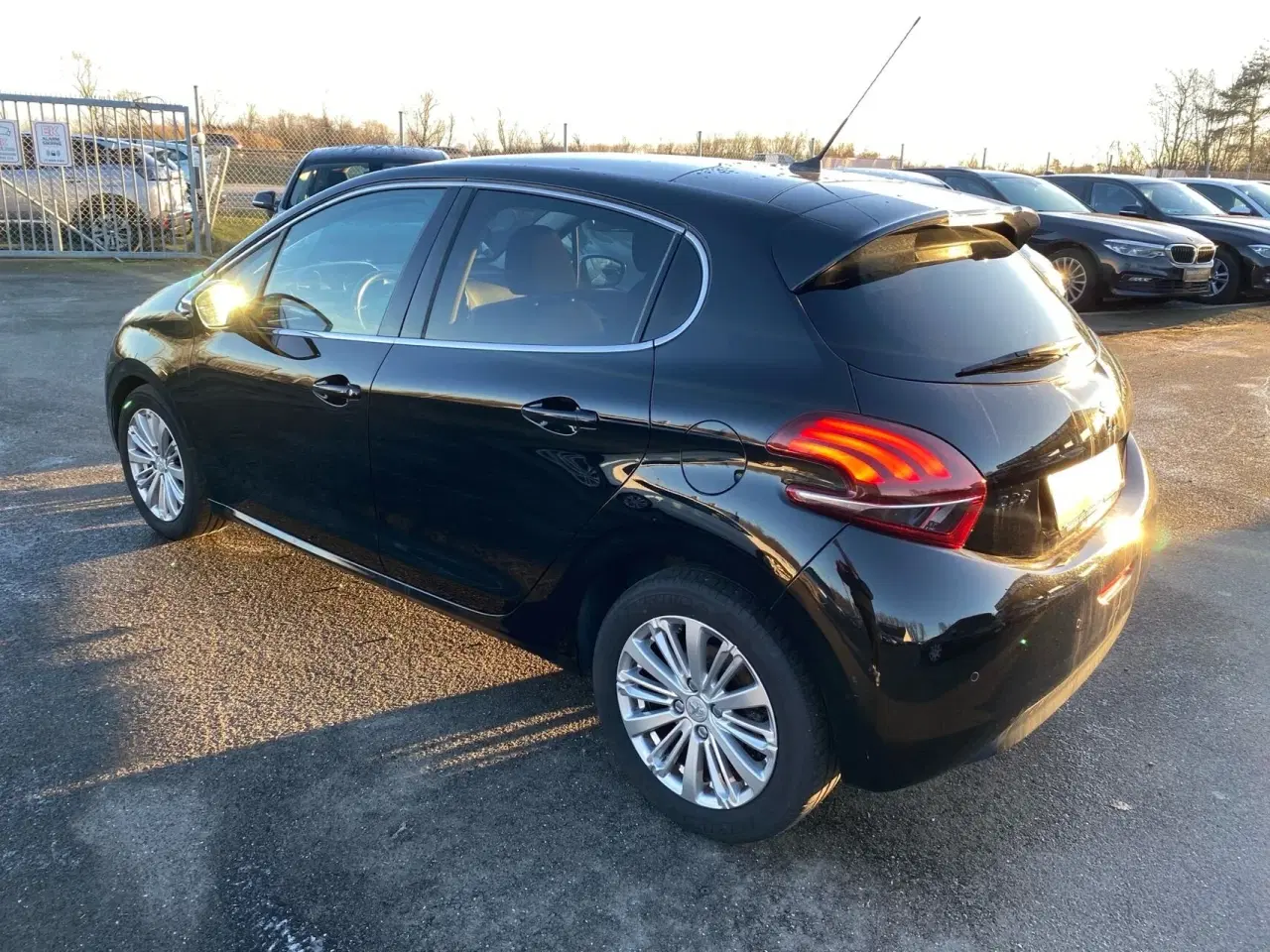 Billede 6 - Peugeot 208 1,6 BlueHDi Desire Sky 100HK 5d