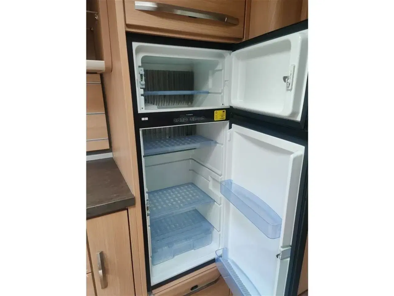 Billede 6 - 2018 - Knaus Südwind Silver Selection 700 EU   Knaus med enkeltsenge fra Hinshøj Caravan