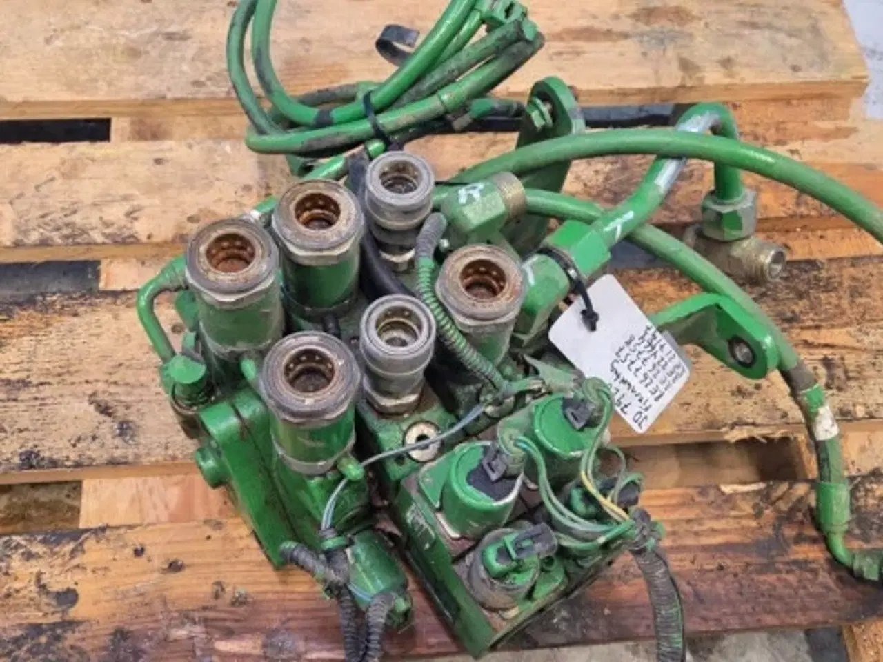 Billede 11 - John Deere 7920 Hydraulikventil RE267757