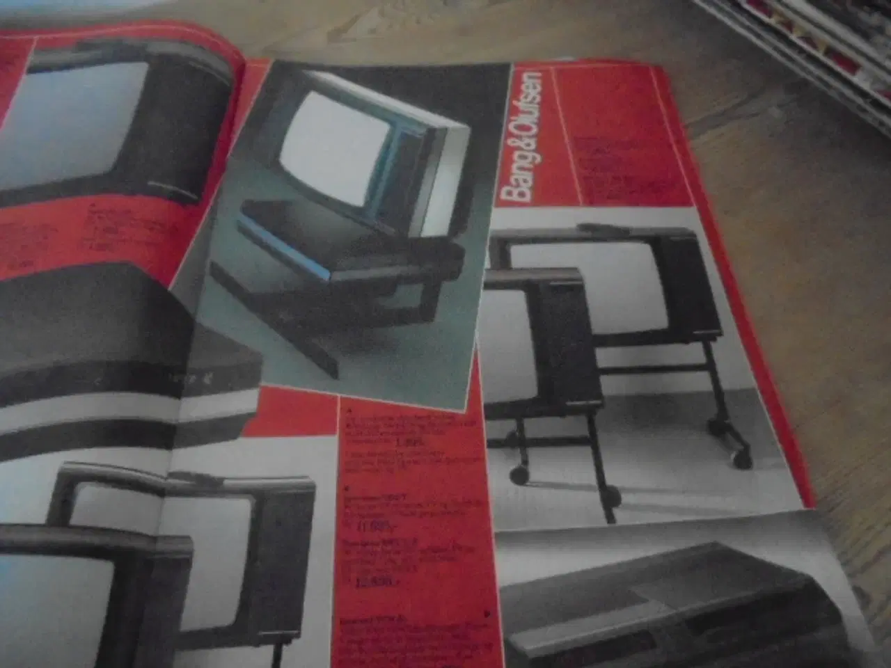 Billede 2 - 20-siders farvebrochure fra TV-ringen – ca. 1980