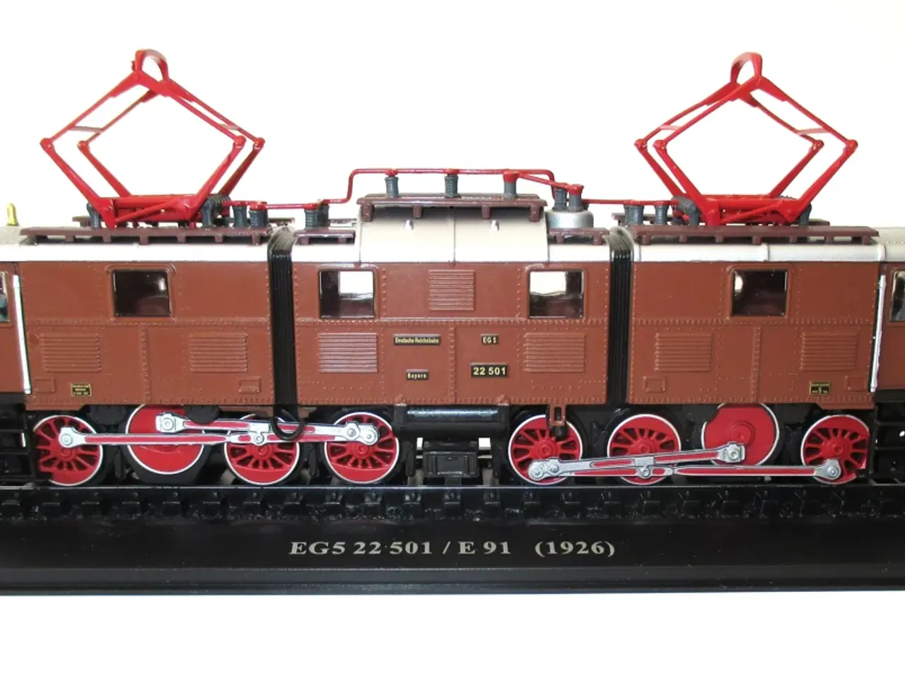Billede 9 - Modellokomotiver str 1: 87