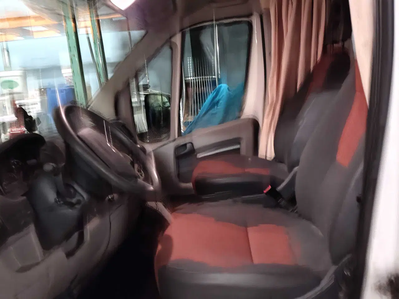 Billede 11 - Autocamper med køje, til den store familie.