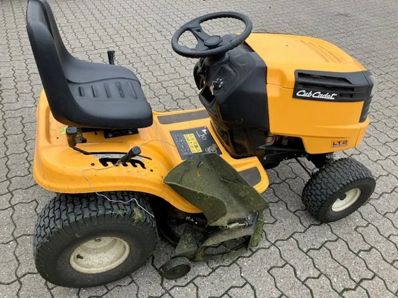 Billede 2 - Cup Cadet LT 2  Havetraktor