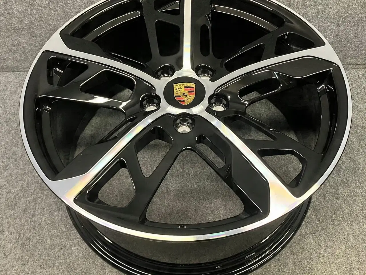 Billede 1 - ALUFÆLGE PORSCHE TAYCAN MISSION E 9J 21"