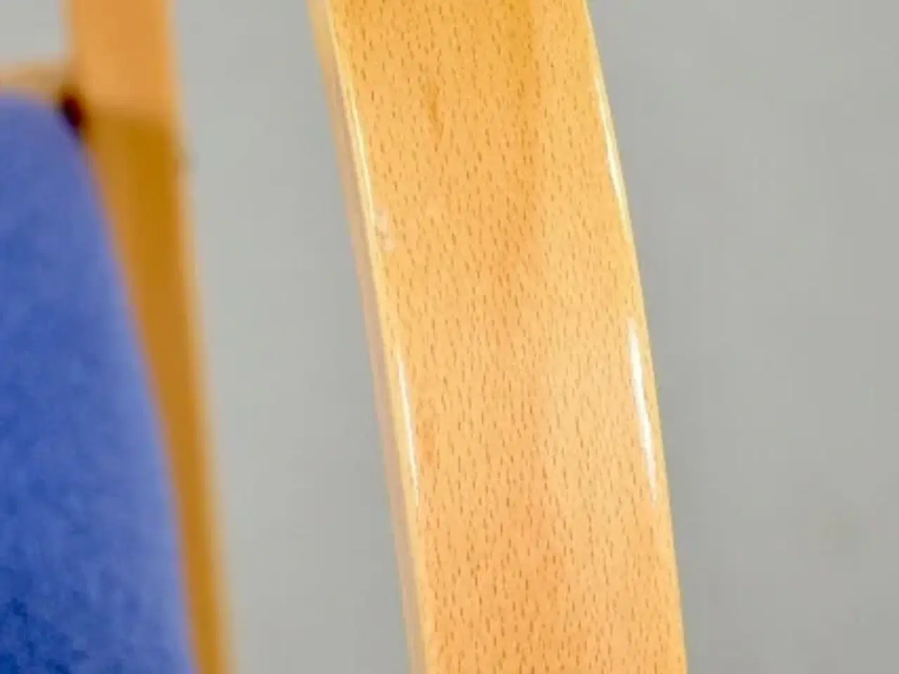 Billede 7 - Konference-/mødestol i dueblå, med stel og armlæn i bøg