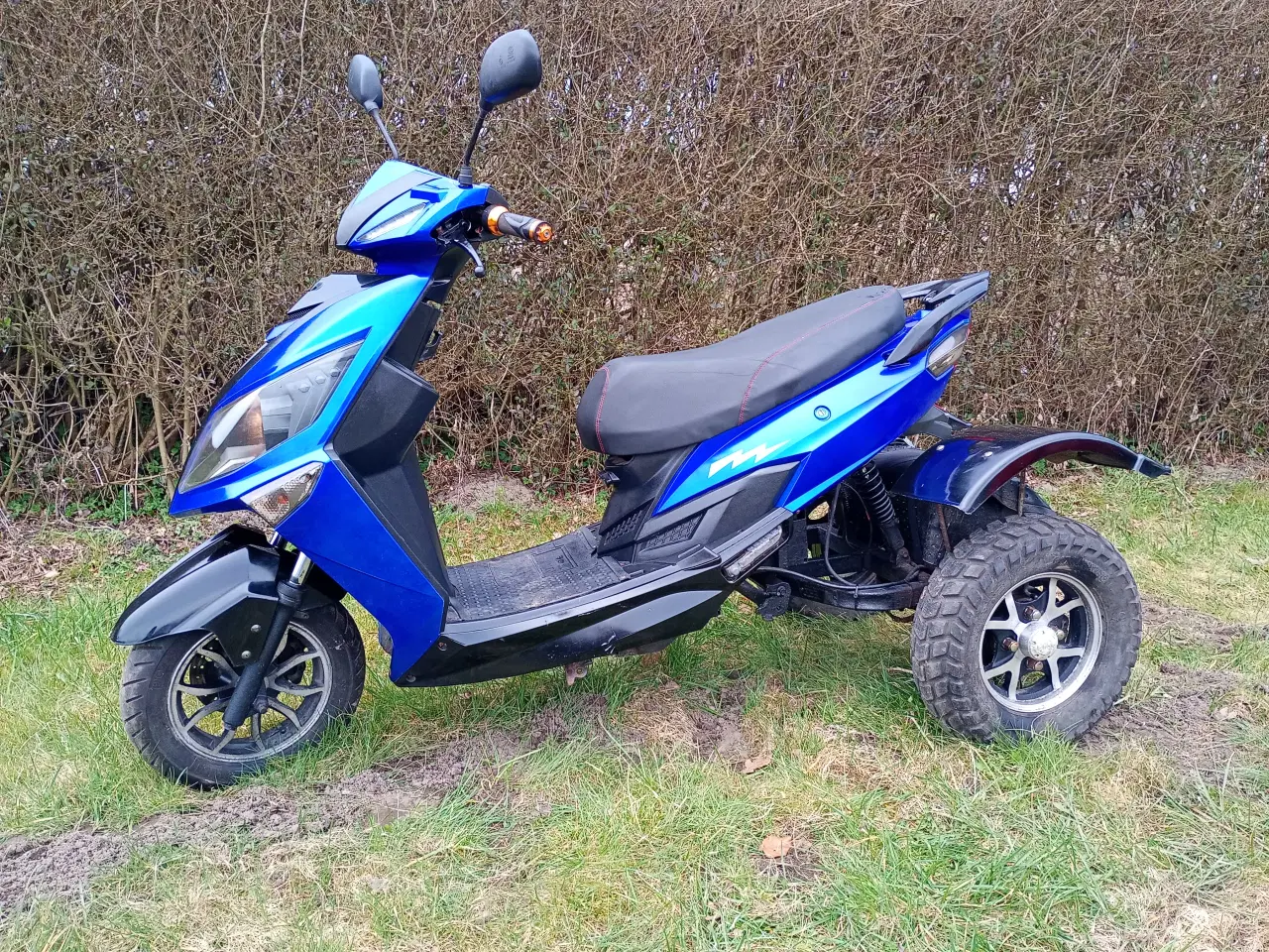 Billede 2 - driftsikker 3-hjulet el-scooter     Mærke Fønix
