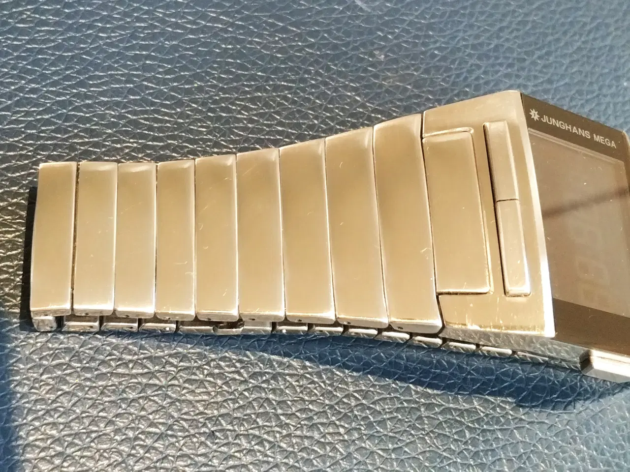 Billede 5 - Junghans Mega 1000designikon radiostyret digitalur
