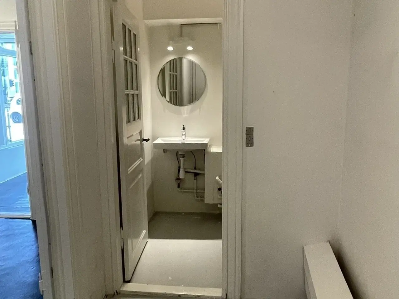 Billede 9 - Flot og synligt erhvervslejemål