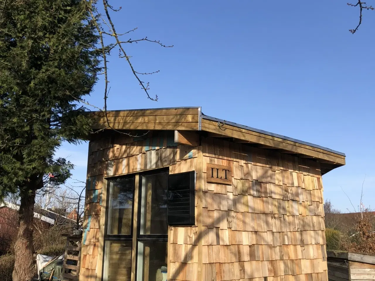 Billede 1 - Kolonihavehus i Odense C