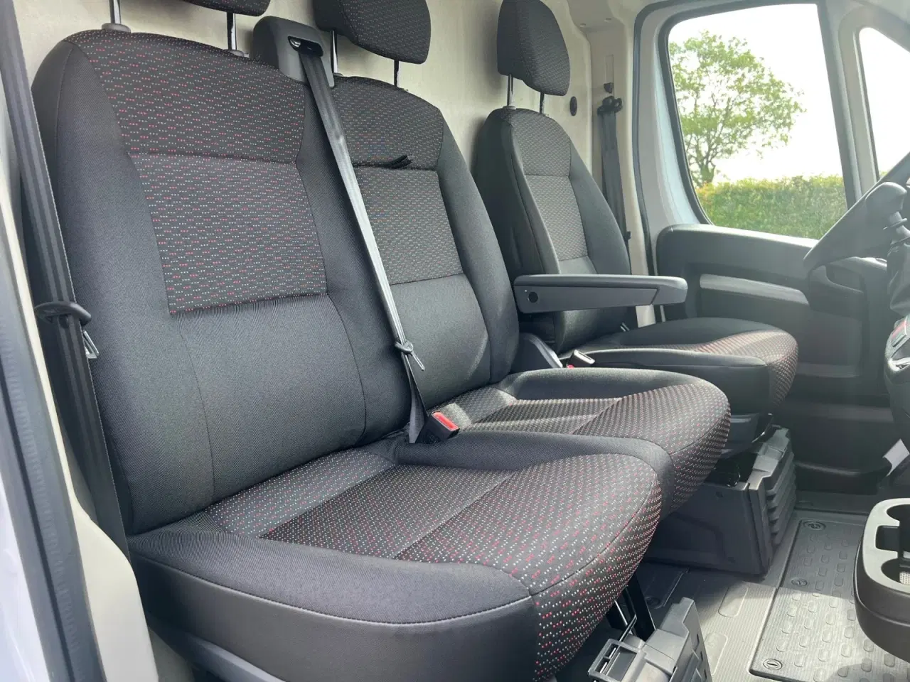 Billede 9 - Peugeot Boxer 435 2,2 BlueHDi 165 L2H2 Premium