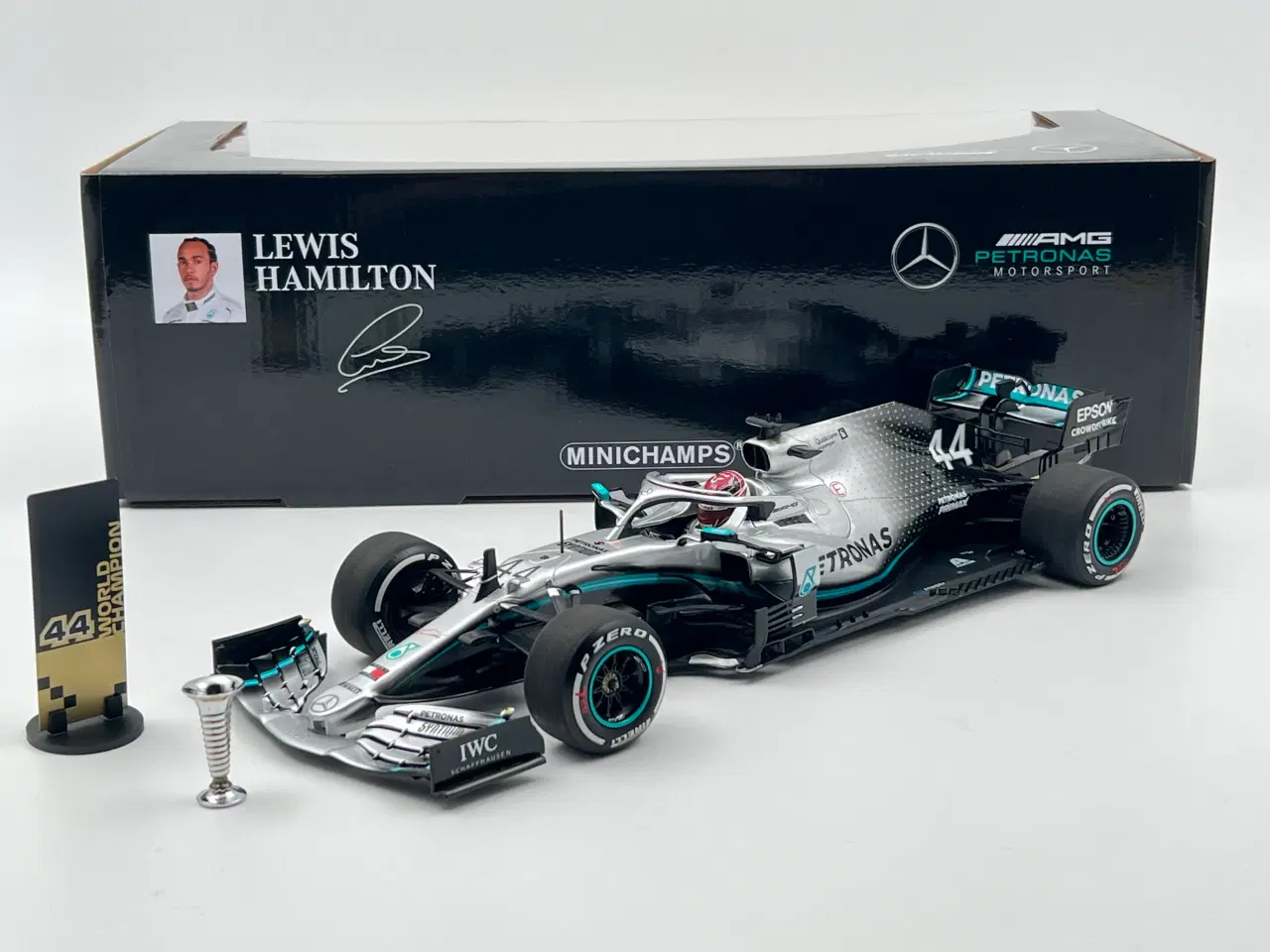 Billede 2 - 2019 Mercedes AMG Petronas M10 EQ Power+ #44  1:18