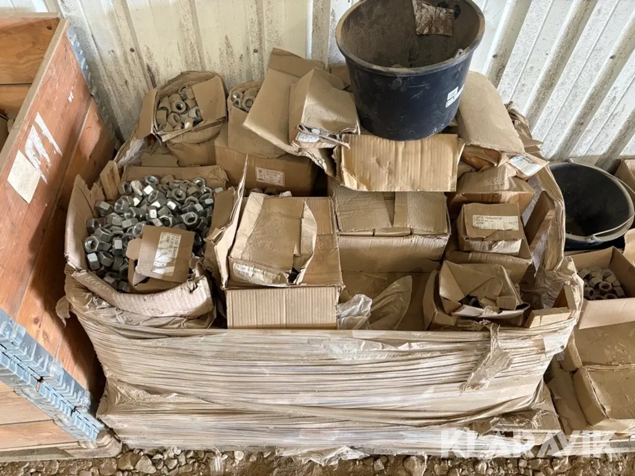 Billede 3 - Diverse bolte 11 paller