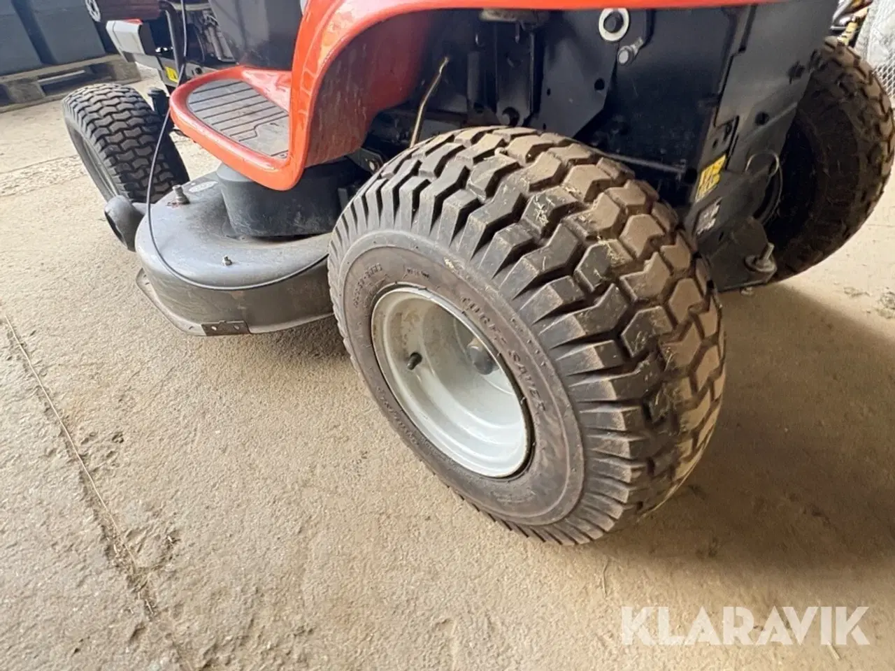 Billede 12 - Havetraktor Husqvarna TS142
