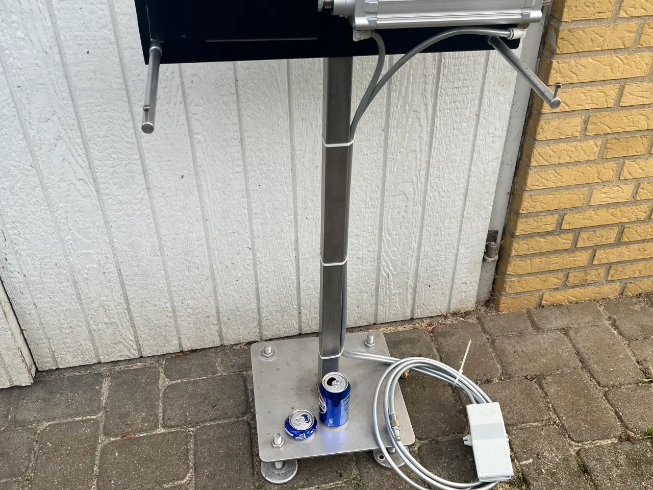 Billede 3 - Dåsepresser 0,33 + 0,5 L dåser 