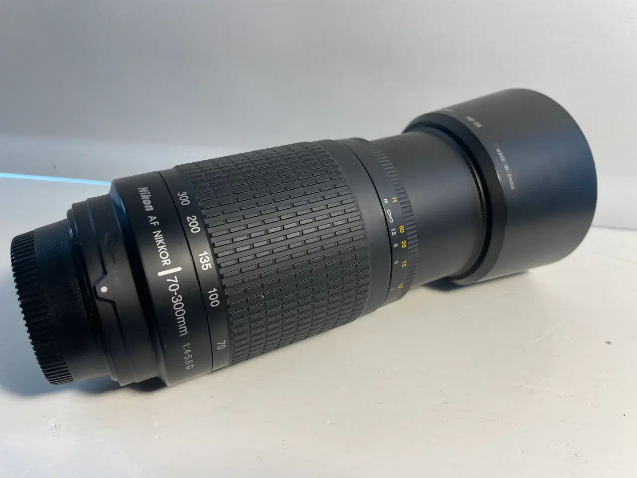 Billede 1 - NIKKOR 70-300 F1,4-5,6 Lens med hood