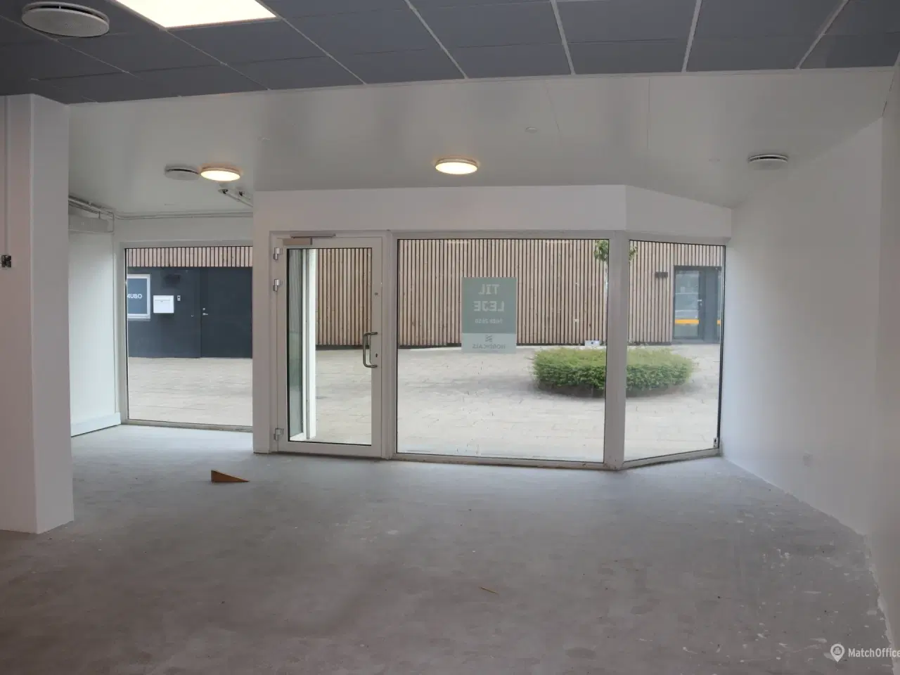 Billede 5 - Lys og synlig erhvervslejemål i Horsens midtby – ideelt til butik. kontor eller klinik