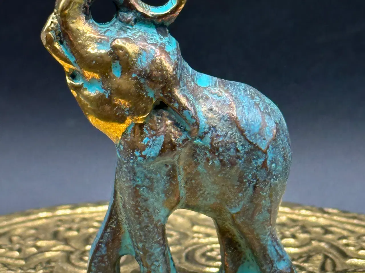 Billede 5 - Ældre miniature elefantfigurer sælges.Læs det hele